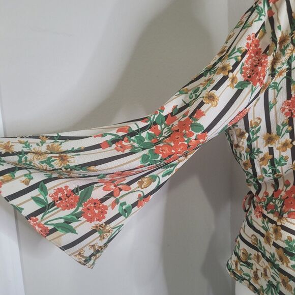 Zara Basic Small blouse top striped floral v-neck open bell sleeve drawstring - Picture 8 of 12